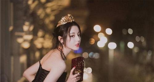 迪丽热巴出国照片,展现东方美人的独特魅力